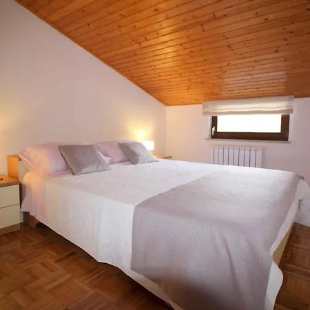 In - Istrien 44040 Appartement *